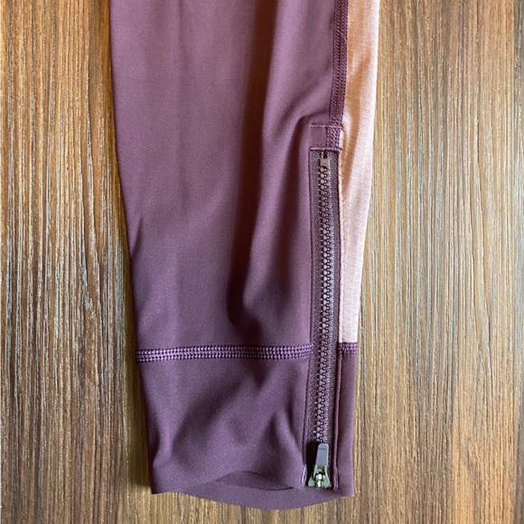 Allyson Felix Athleta sports top and leggings set - Picture 6 of 8